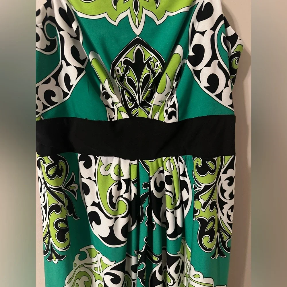 STUDIO I size 6 Greens, black & white  Sleeveless Spaghetti Strap Maxi Dress